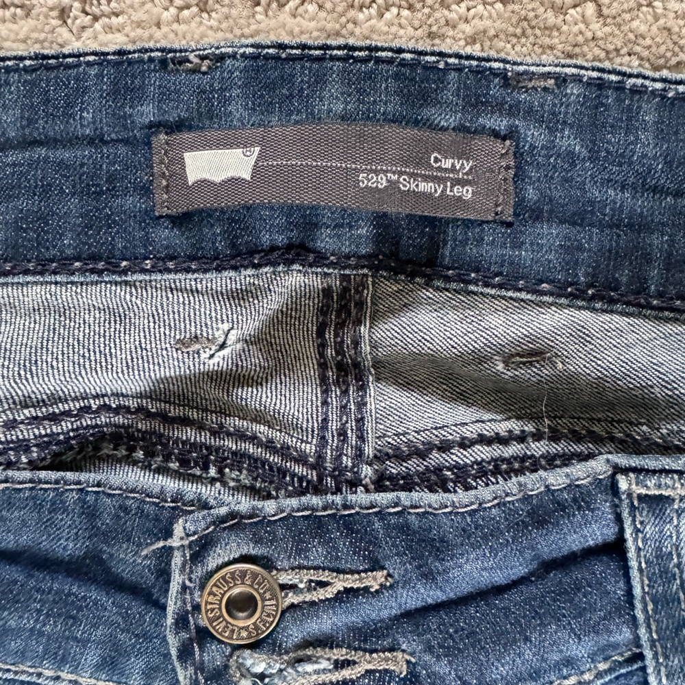 529 Women’s Levi’s Skinny Jeans Size 10 - Picture 3 of 7